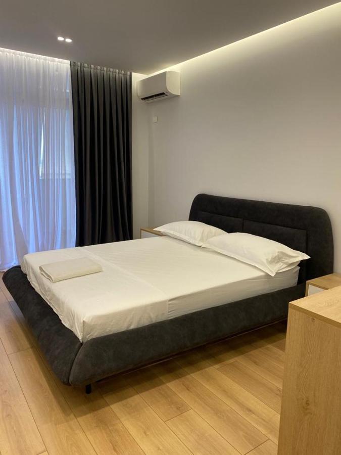 8th Floor Luxury *